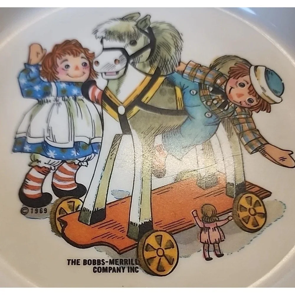 Vintage Oneida Deluxe Child's Bowl Raggedy Ann Andy Bobbs-Merrill Melamine